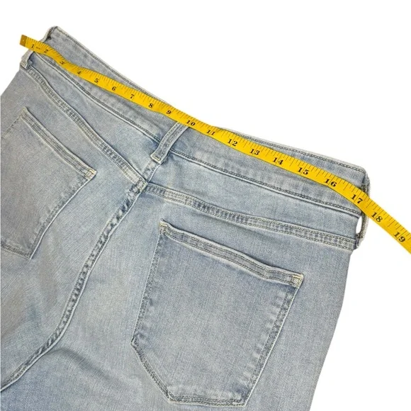 St. John’s Bay Light Blue Denim Bermuda Shorts - Picture 6 of 8